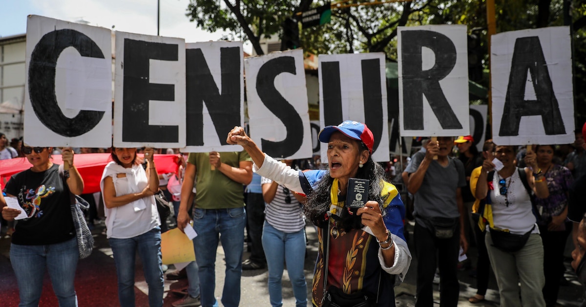 175 Violaciones a la Libertad de Expresión en Venezuela: Retención de Michael Palin por Milicianos