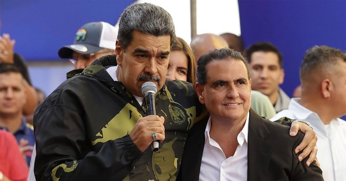 Maduro asigna a Alex Saab el lanzamiento del primer minisatélite de Venezuela